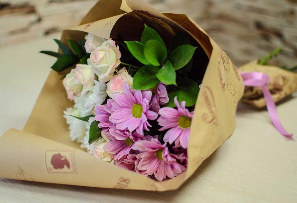 Букет цветов из: Розы и Хризантемы в Красной Горке