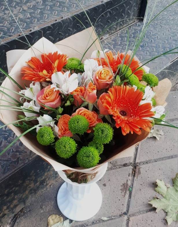 Букет цветов из: Герберы, Хризантемы, Альстромерии и Розы в Красной Горке