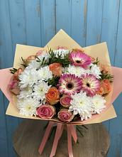 Букет цветов из:  Розы, Герберы и Хризантемы в Красной Горке