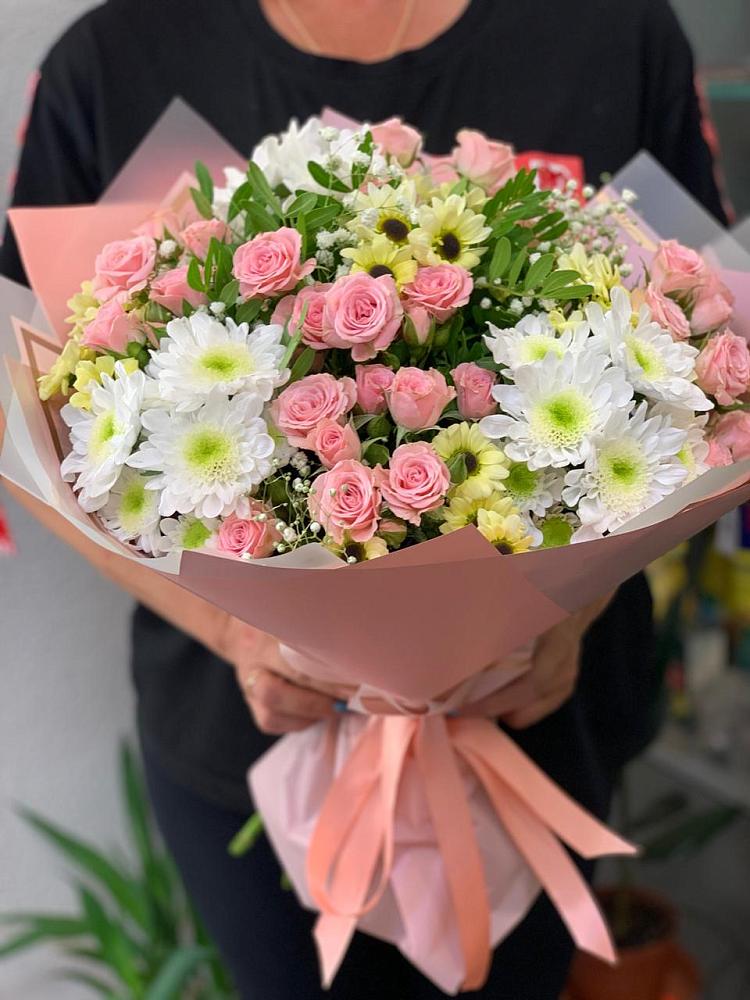 Букет цветов из: Розы и Хризантемы в Красной Горке