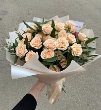 Букет Кремовые розы Латте в Красной Горке