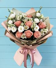 Букет цветов из:  Розы, Альстромерии и Лизиантусы в Красной Горке