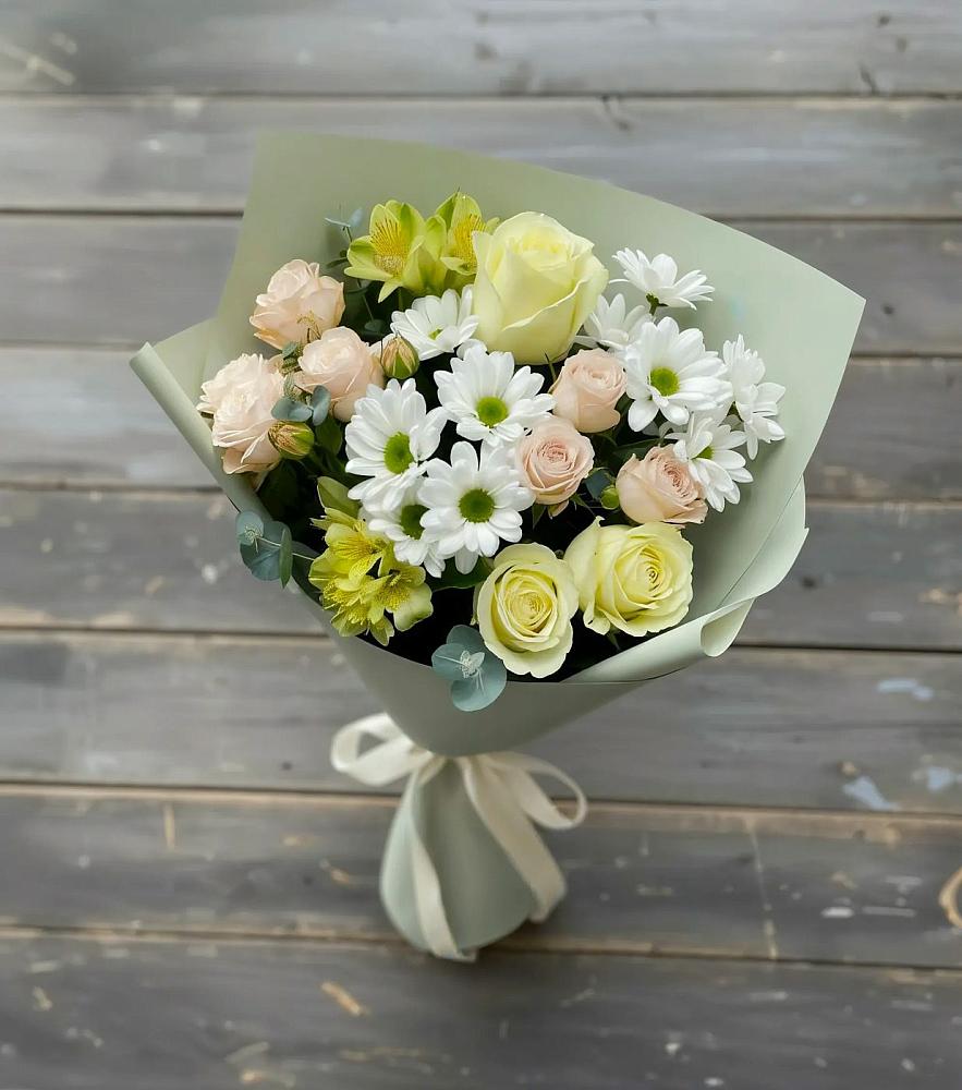 Букет цветов из: Альстромерии, Розы и Хризантемы в Красной Горке