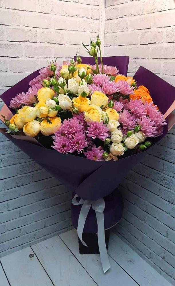 Букет цветов из: Хризантемы и Розы в Красной Горке