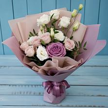 Букет цветов из:  Розы и Лизиантусы в Красной Горке