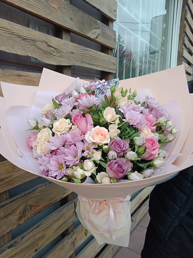 Букет цветов из: Розы и Хризантемы в Красной Горке