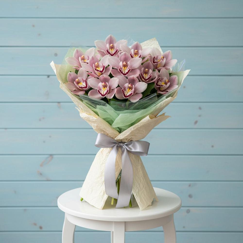 Букет цветов из: Орхидеи и Розы в Красной Горке