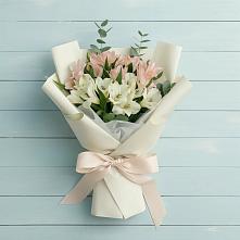 Букет цветов из:  Альстромерии в Красной Горке