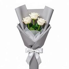 Букет 3 белые розы в Красной Горке