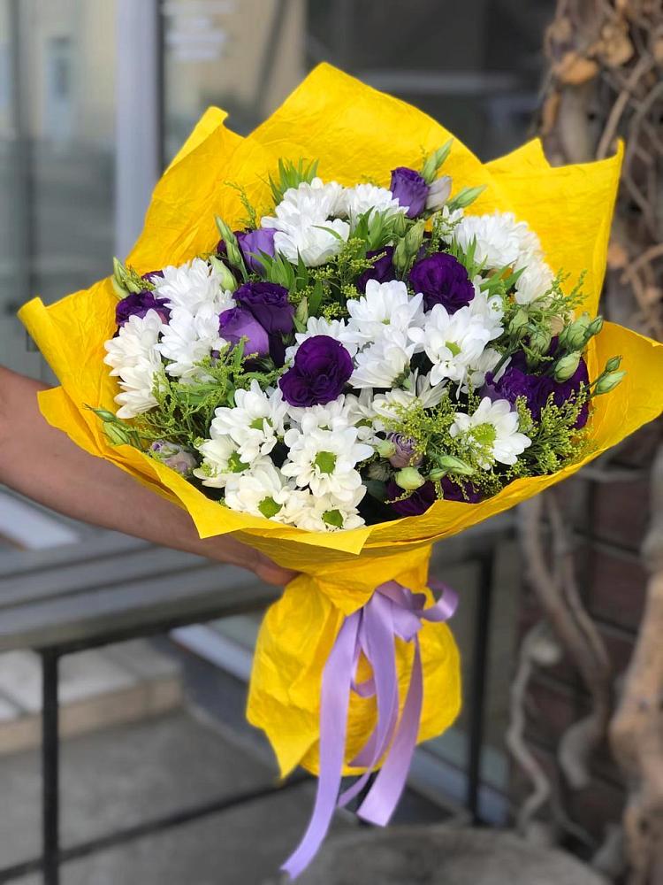 Букет цветов из: Ирисы, Хризантемы и Ромашки в Красной Горке