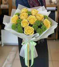 Букет цветов из:  Хризантемы и Розы в Красной Горке