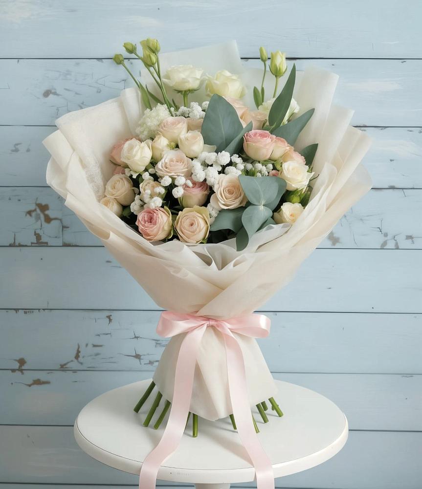 Букет цветов из: Розы и Лизиантусы в Красной Горке