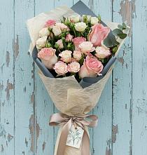 Букет цветов из:  Розы #REPLACE_PRED# Красной Горке