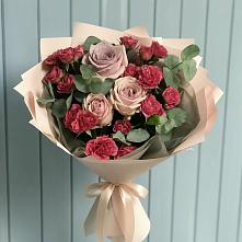 Букет цветов из:  Гвоздики и Розы #REPLACE_PRED# Красной Горке
